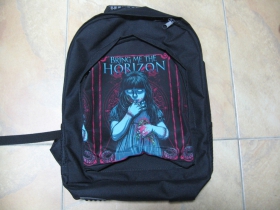 Bring Me The Horizon, ruksak čierny, 100% polyester. Rozmery: Výška 42 cm, šírka 34 cm, hĺbka až 22 cm pri plnom obsahu